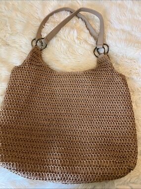 Woven Shoulder Tote Bag in Light Brown
